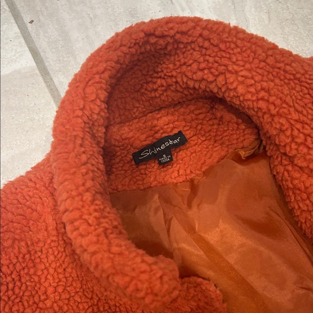 Sherpa Jacket - Picture 2 of 5